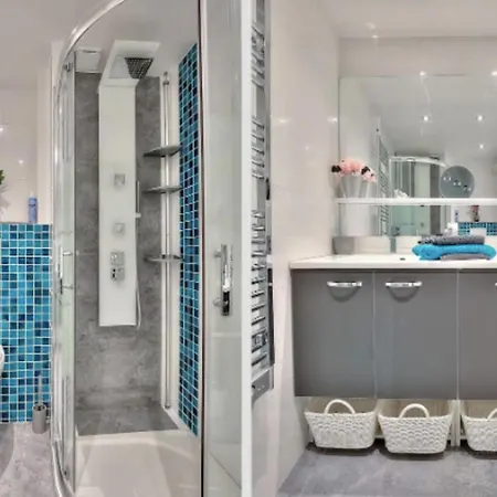 Lovely And Spacious Groundfloor With Pool Antibes